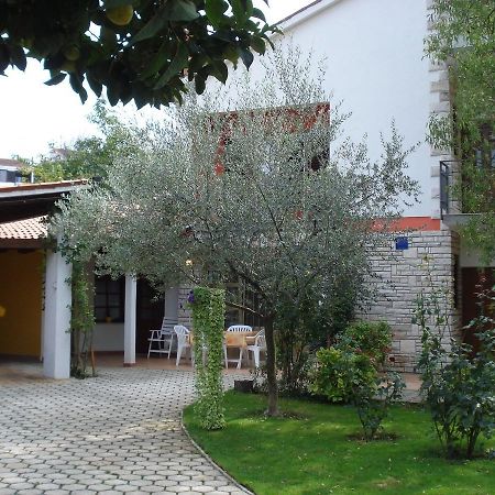 Sandra House With Apartment Umag Exterior photo