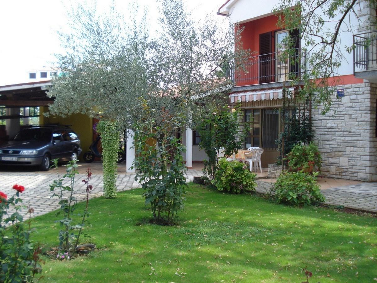 Sandra House With Apartment Umag Exterior photo