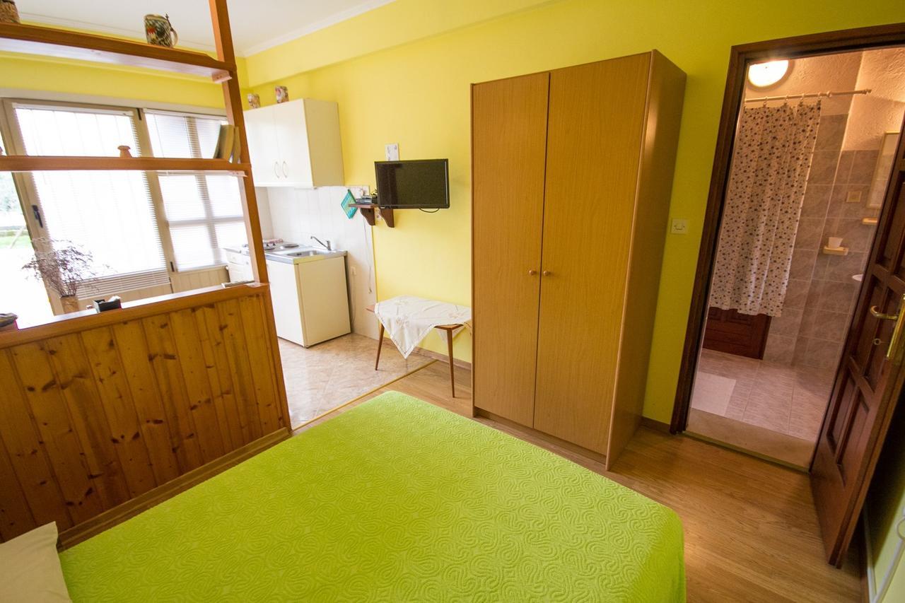 Sandra House With Apartment Umag Exterior photo